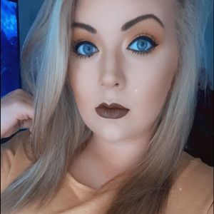 Meet your Posher, Bridgette